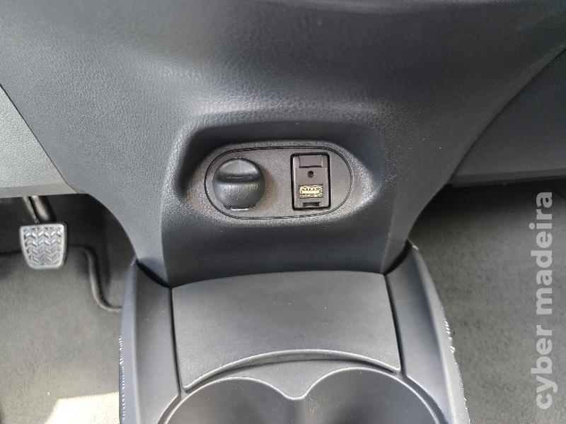 TOYOTA YARIS 1.0 VVT-I COMFORT 72CV Gasolina