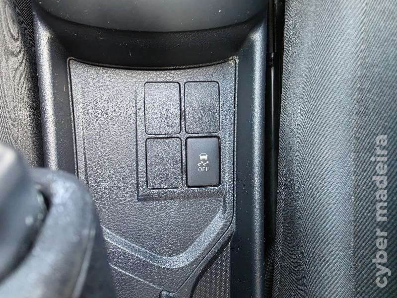 TOYOTA YARIS 1.0 VVT-I COMFORT 72CV Gasolina