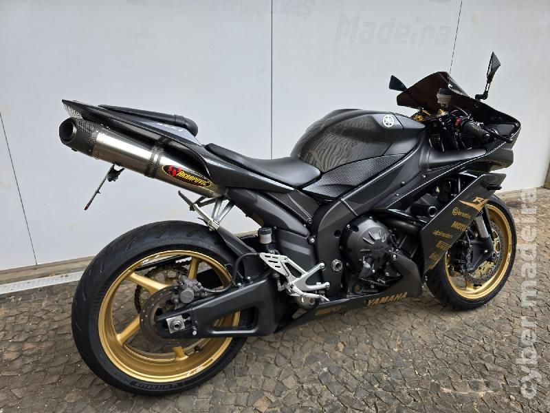 Yamaha YZF R1 1.000 cc Sport, turismo