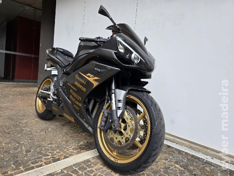 Yamaha YZF R1 1.000 cc Sport, turismo