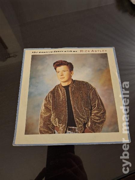 RICK ASTLEY– She Wants To Dance With Me
