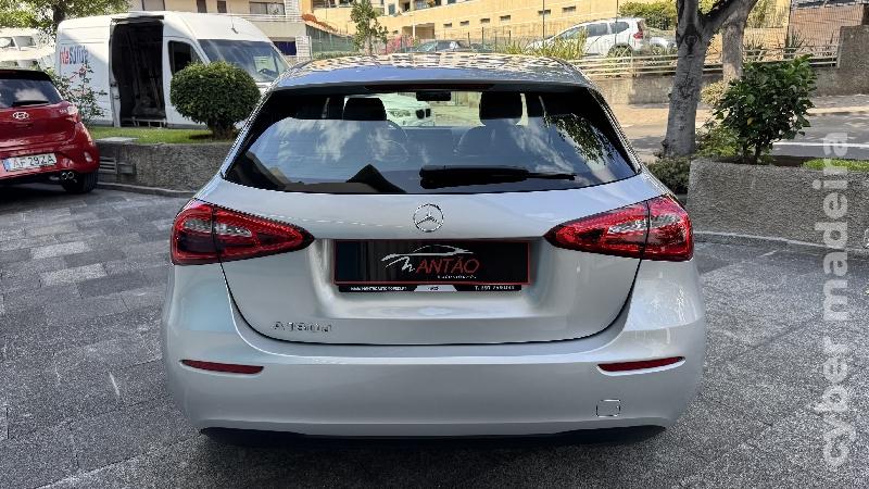 MERCEDES A 180 D PROGRESSIVE AUTOMÁTICO Gasóleo