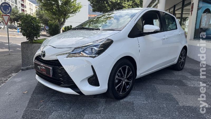 TOYOTA YARIS 1.0 VVT-I COMFORT Gasolina