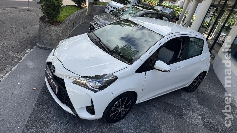 TOYOTA YARIS 1.0 VVT-I COMFORT Gasolina