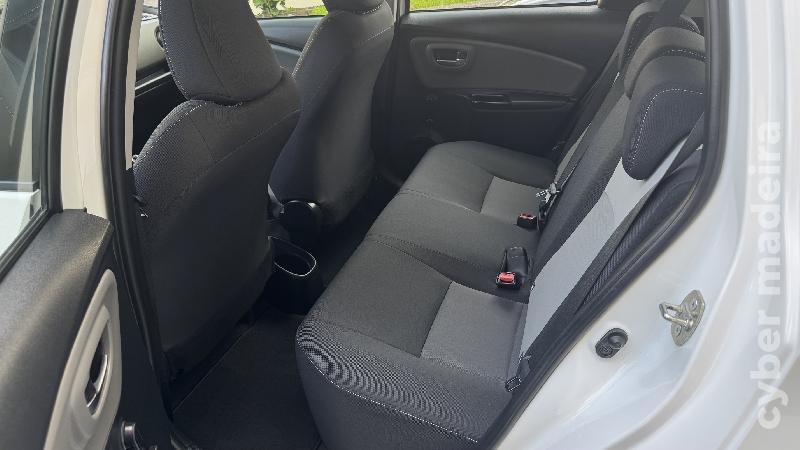 TOYOTA YARIS 1.0 VVT-I COMFORT Gasolina
