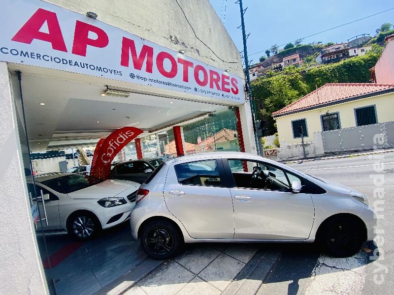 TOYOTA YARIS 1.4 D4D Gasóleo