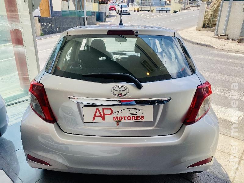 TOYOTA YARIS 1.4 D4D Gasóleo