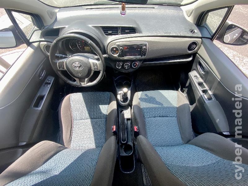TOYOTA YARIS 1.4 D4D Gasóleo