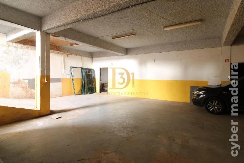 Garagem, estacionamento Outros para Venda
