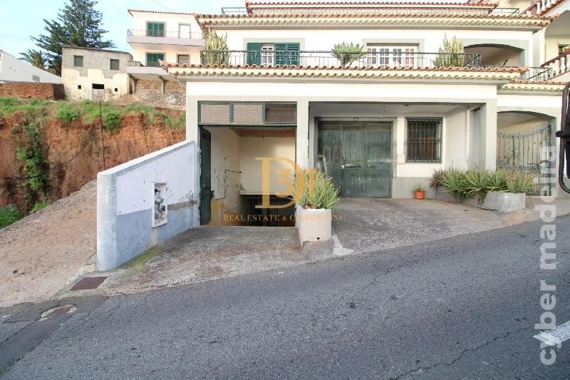 Garagem, estacionamento Outros para Venda
