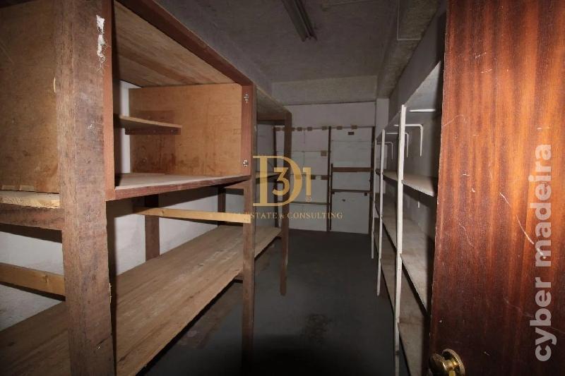 Garagem, estacionamento Outros para Venda