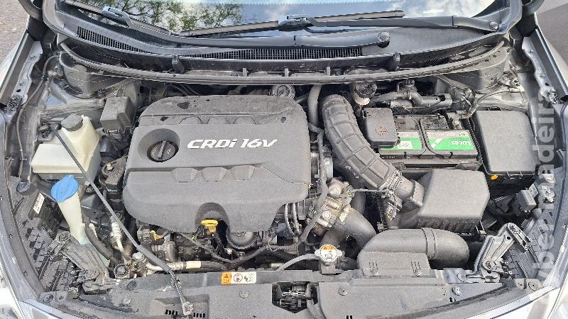 HYUNDAI I30 1.6CRDI Gasóleo