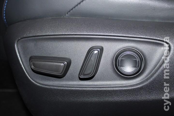 TOYOTA RAV4 2.5 HDF Square Collection Híbrido