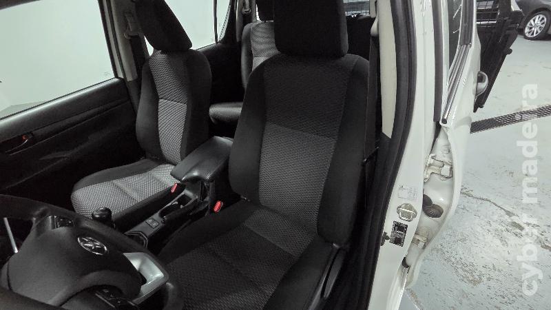 TOYOTA HI.LUX 2.4D4D 4WD Gasóleo