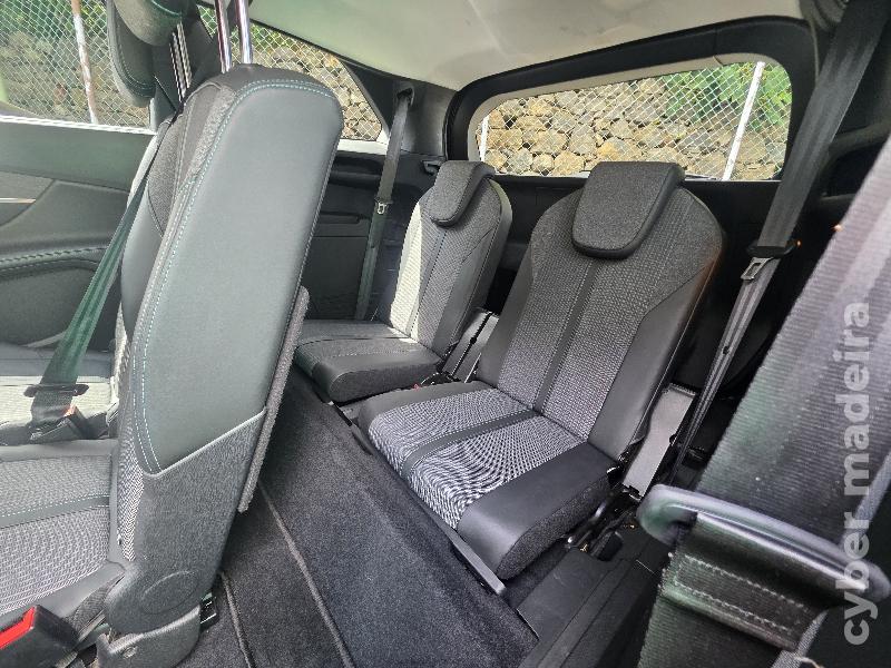 PEUGEOT 5008 1.5 BlueHDi ALLURE 7 LUGARES Gasóleo