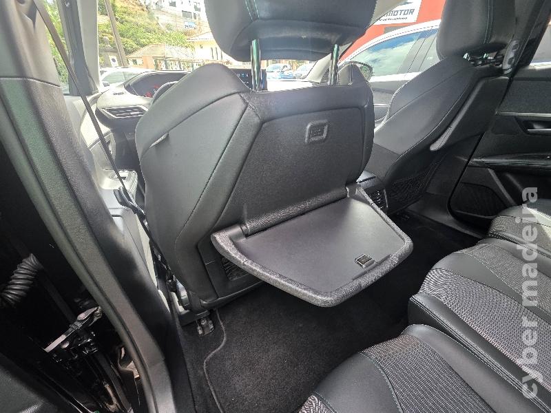 PEUGEOT 5008 1.5 BlueHDi ALLURE 7 LUGARES Gasóleo