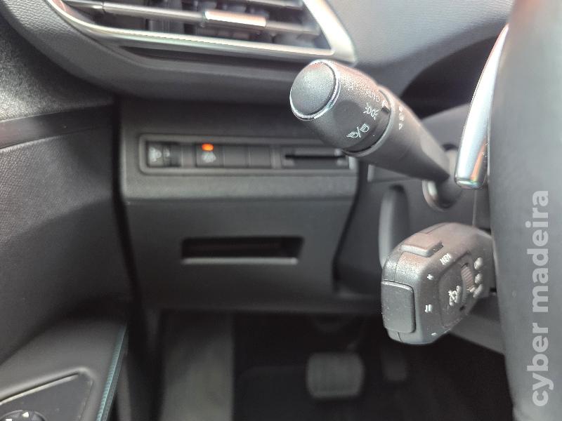 PEUGEOT 5008 1.5 BlueHDi ALLURE 7 LUGARES Gasóleo