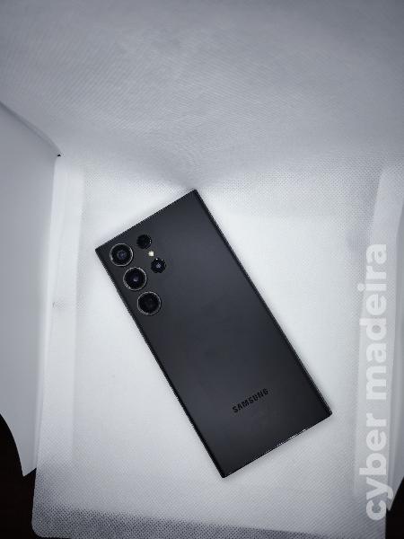 Samsung Galaxy S23 Ultra 512 GB – Preto – Estado Impecável