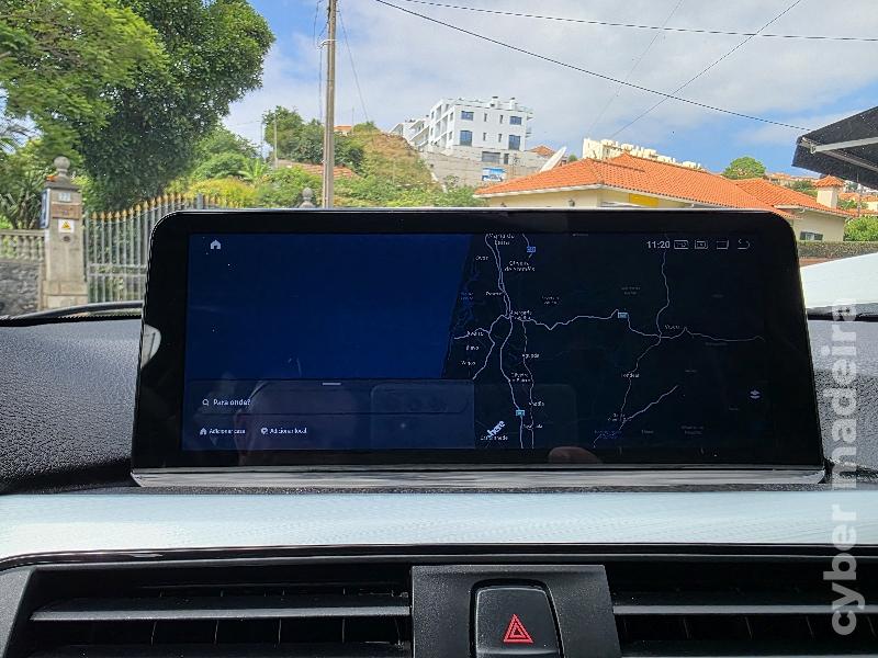 BMW Serie 3 318d TOURING LUXURY LINE AUTOMÁTICO Gasóleo