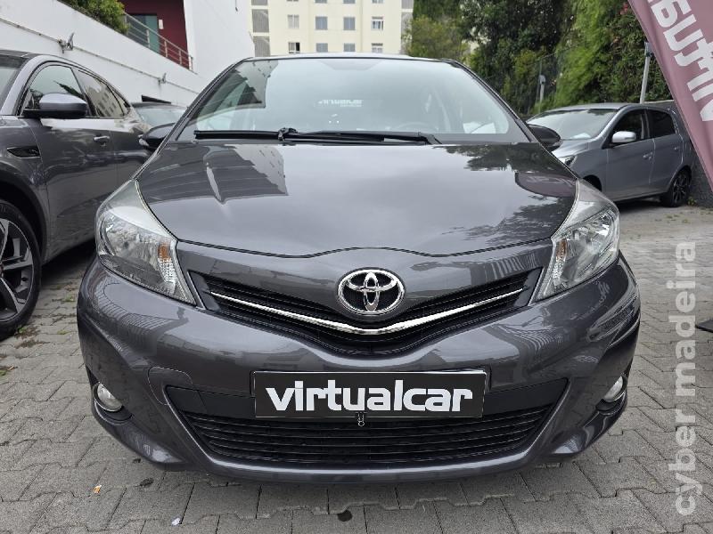 TOYOTA YARIS 1.4 D4D AUTOMÁTICO Gasóleo