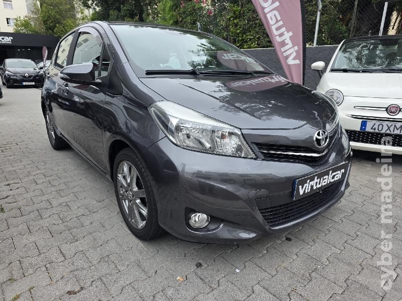 TOYOTA YARIS 1.4 D4D AUTOMÁTICO Gasóleo