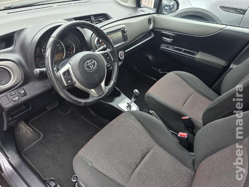 TOYOTA YARIS 1.4 D4D AUTOMÁTICO Gasóleo