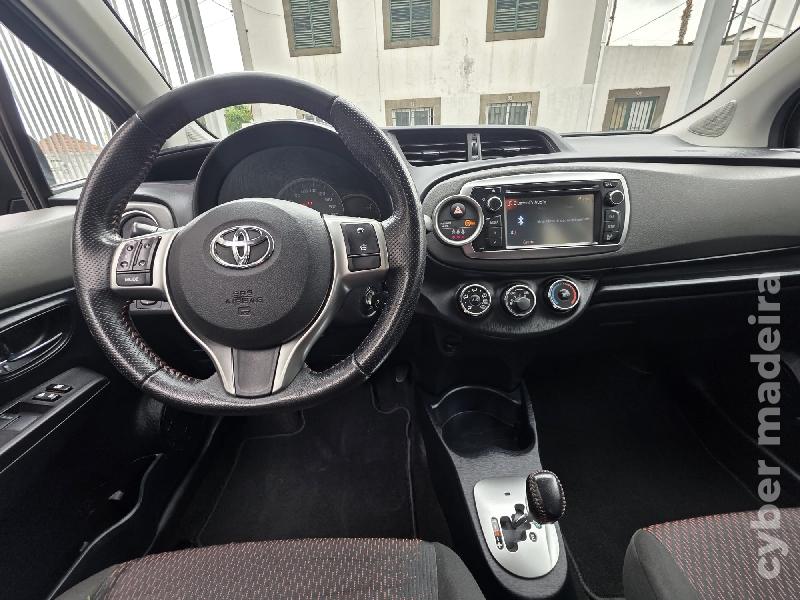 TOYOTA YARIS 1.4 D4D AUTOMÁTICO Gasóleo