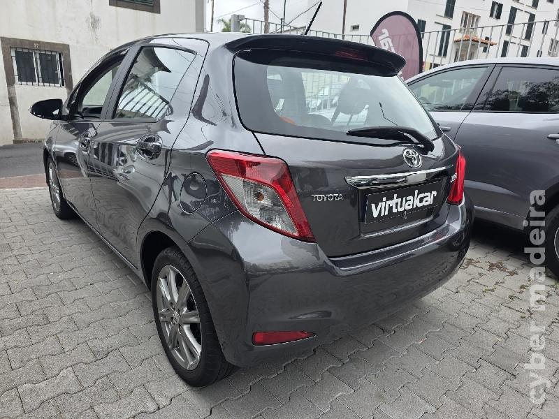 TOYOTA YARIS 1.4 D4D AUTOMÁTICO Gasóleo