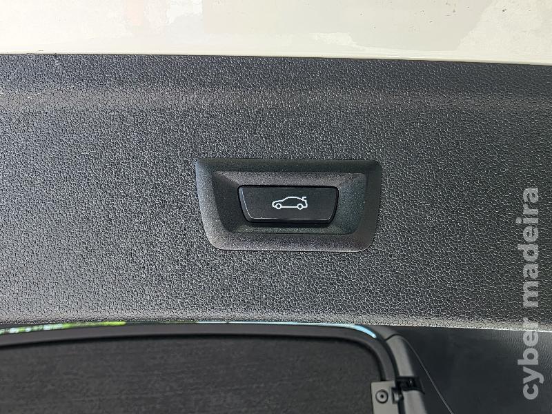 BMW IX XDRIVE40 AUTOMATICO Autonomia elétrica até 400 km Eléctrico