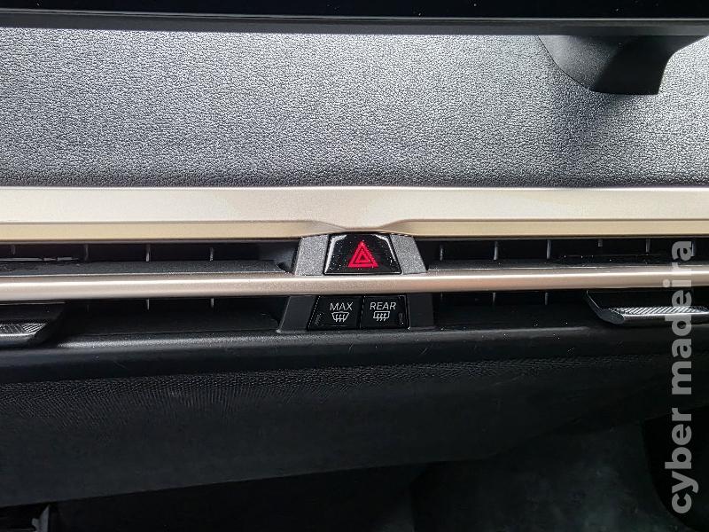 BMW IX XDRIVE40 AUTOMATICO Autonomia elétrica até 400 km Eléctrico