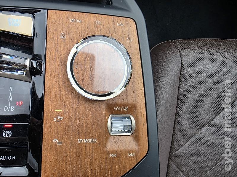 BMW IX XDRIVE40 AUTOMATICO Autonomia elétrica até 400 km Eléctrico