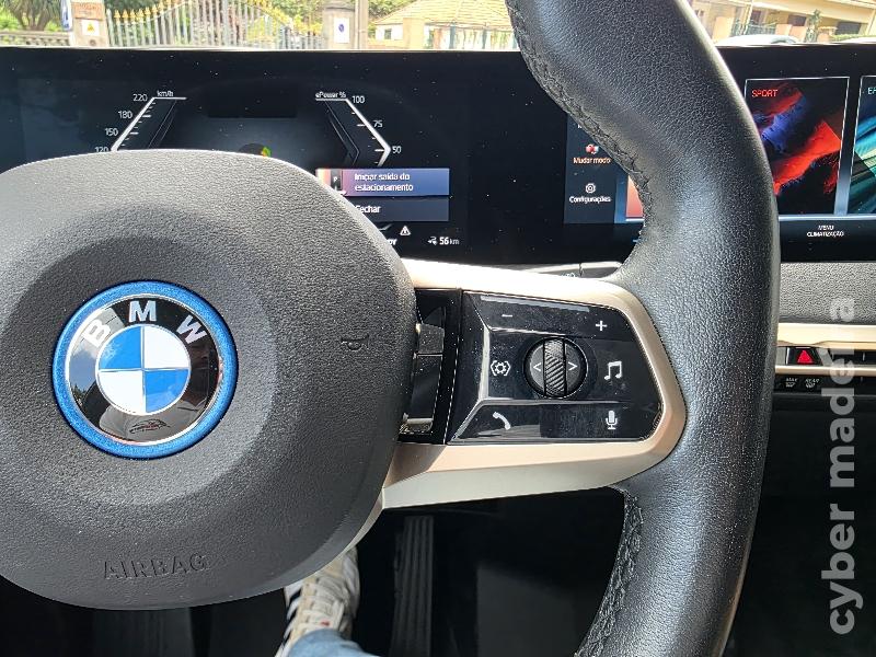 BMW IX XDRIVE40 AUTOMATICO Autonomia elétrica até 400 km Eléctrico