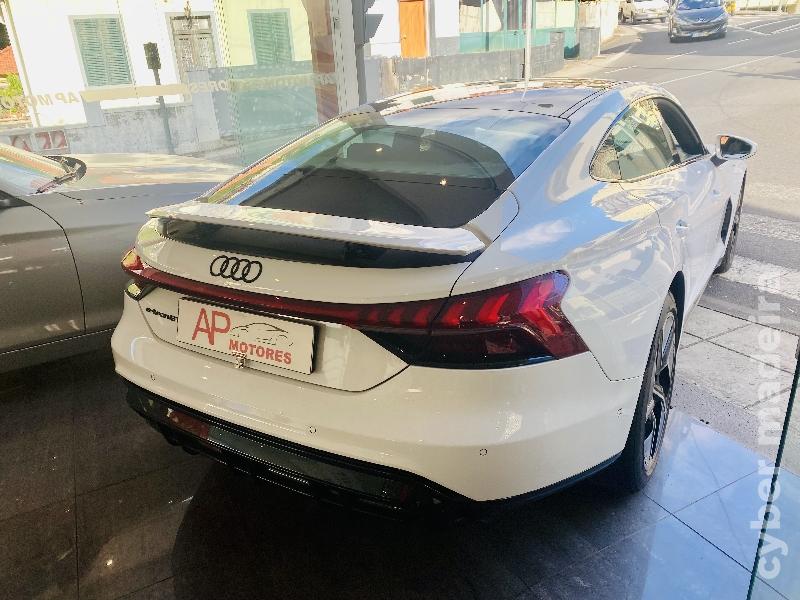AUDI E-TRON GT MATRIX Eléctrico