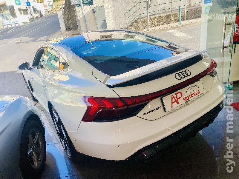 AUDI E-TRON GT MATRIX Eléctrico