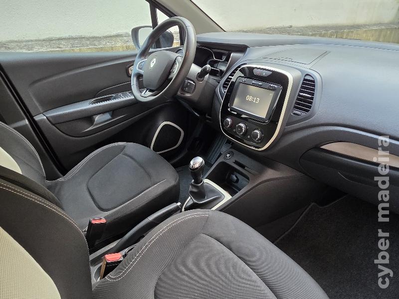 RENAULT CAPTUR ZEN Gasóleo