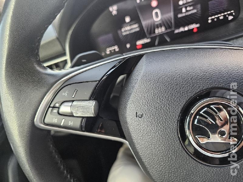 SKODA 120 Kamiq 1.0 TSI SUV Selection DSG7 116cv Gasolina