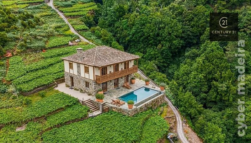Terreno T3 para Venda