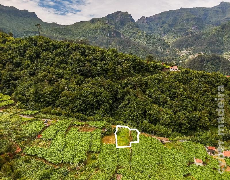 Terreno T3 para Venda