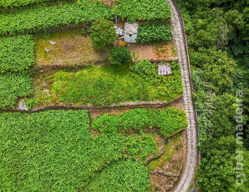 Terreno T3 para Venda