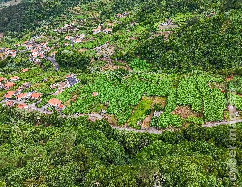 Terreno T3 para Venda