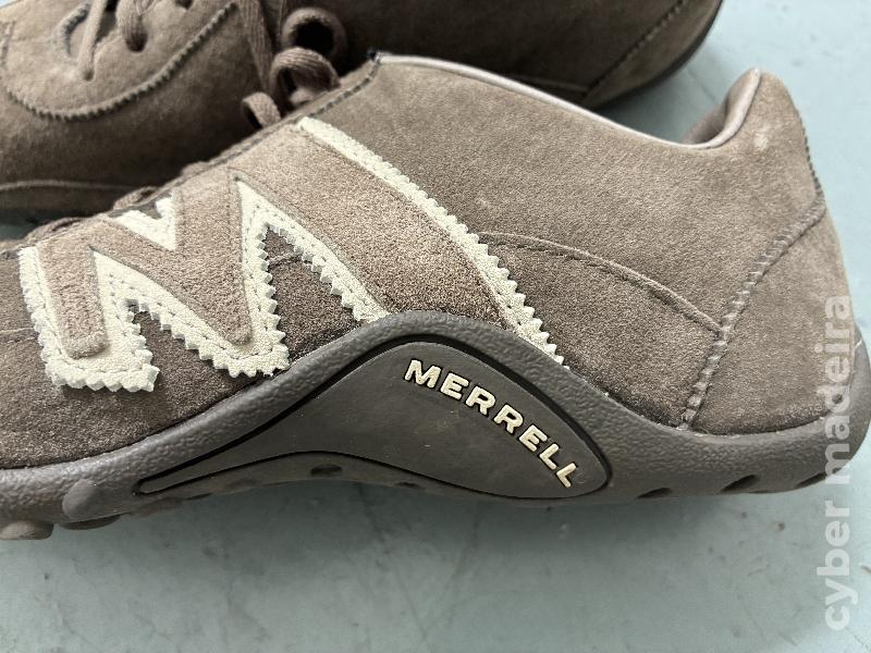 Sapatilhas marca Merrell 44