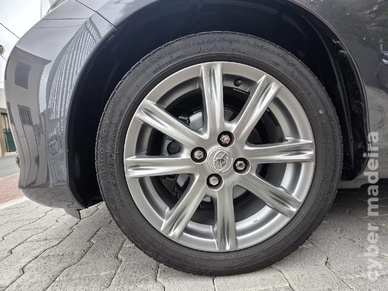 TOYOTA YARIS 1.4 D4D AUTOMÁTICO C/GARANTIA Gasóleo
