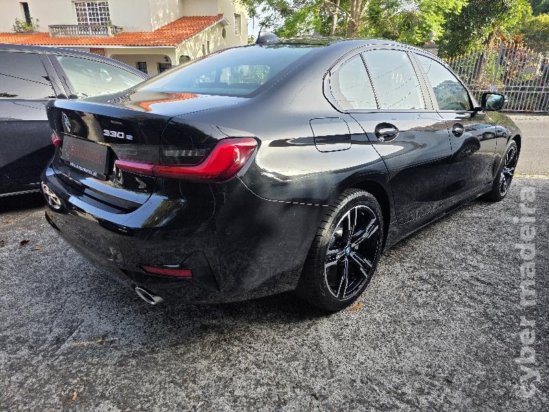 BMW Serie 3 330e CORPORATE Edition AUTOMATICO - Plug-in Híbrido
