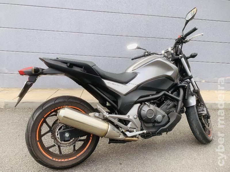 Honda A 750 cc Sport, turismo