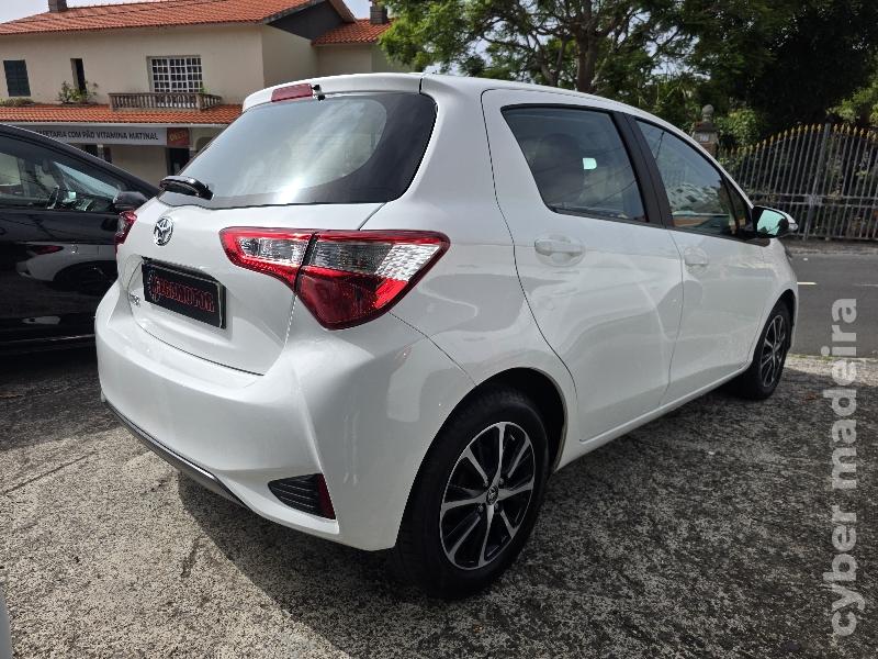 TOYOTA YARIS 1.0 VVT-i COMFORT Gasolina