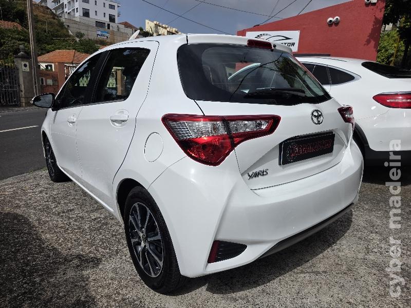 TOYOTA YARIS 1.0 VVT-i COMFORT Gasolina