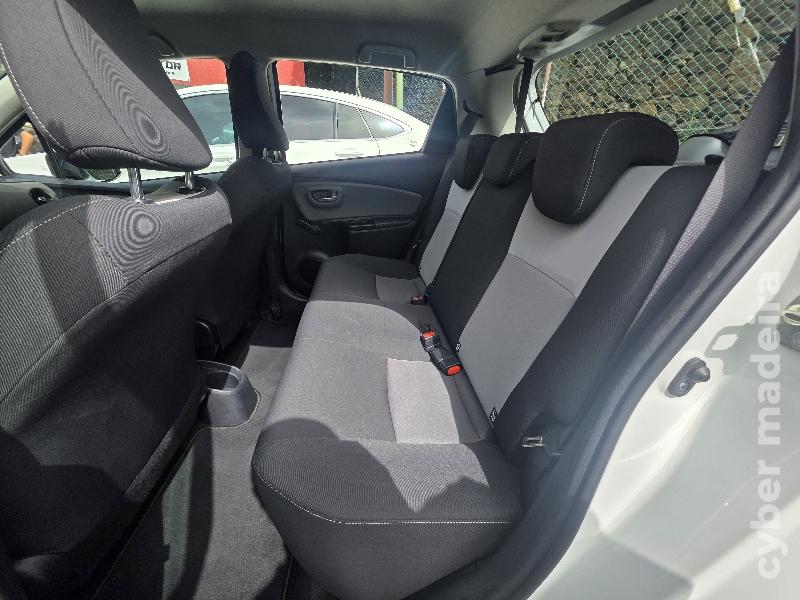 TOYOTA YARIS 1.0 VVT-i COMFORT Gasolina