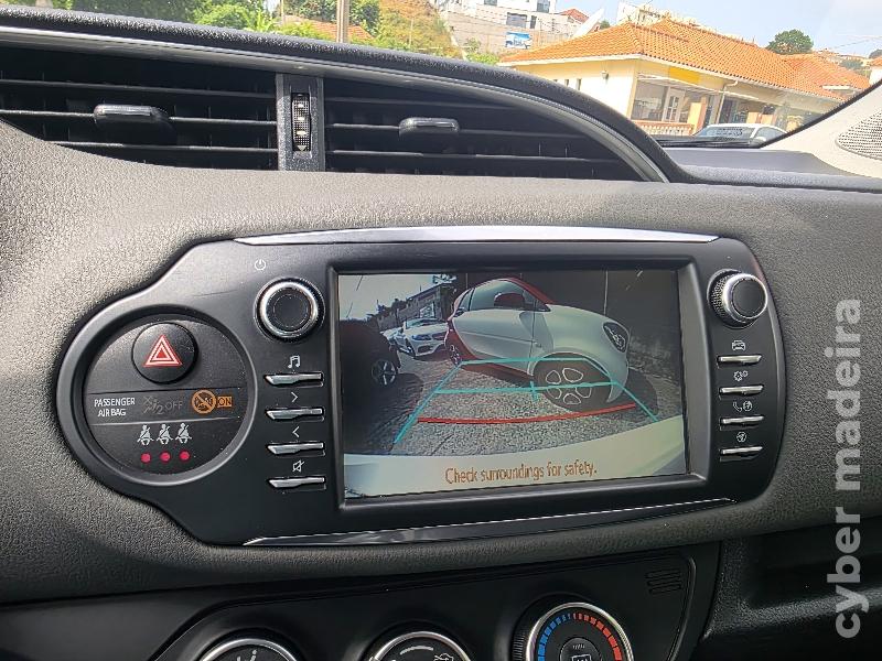TOYOTA YARIS 1.0 VVT-i COMFORT Gasolina