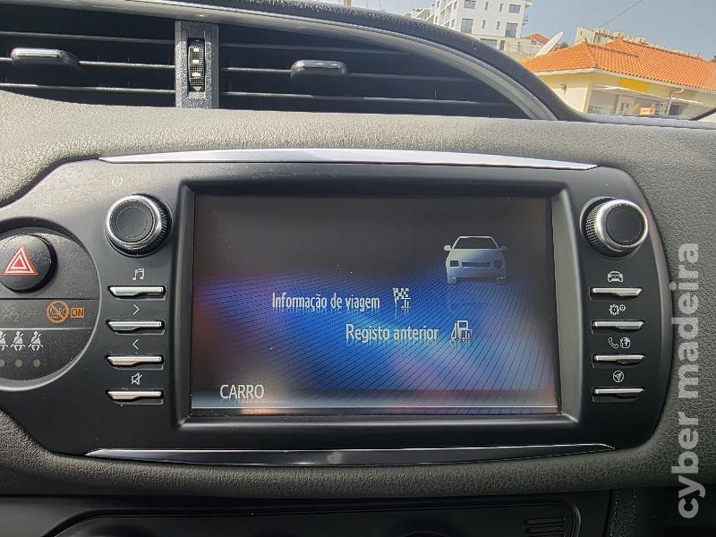 TOYOTA YARIS 1.0 VVT-i COMFORT Gasolina