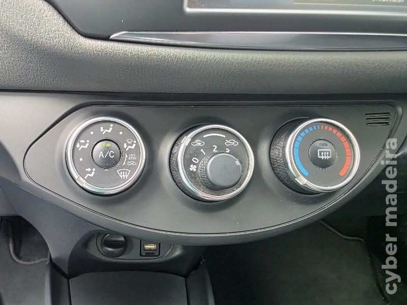 TOYOTA YARIS 1.0 VVT-i COMFORT Gasolina